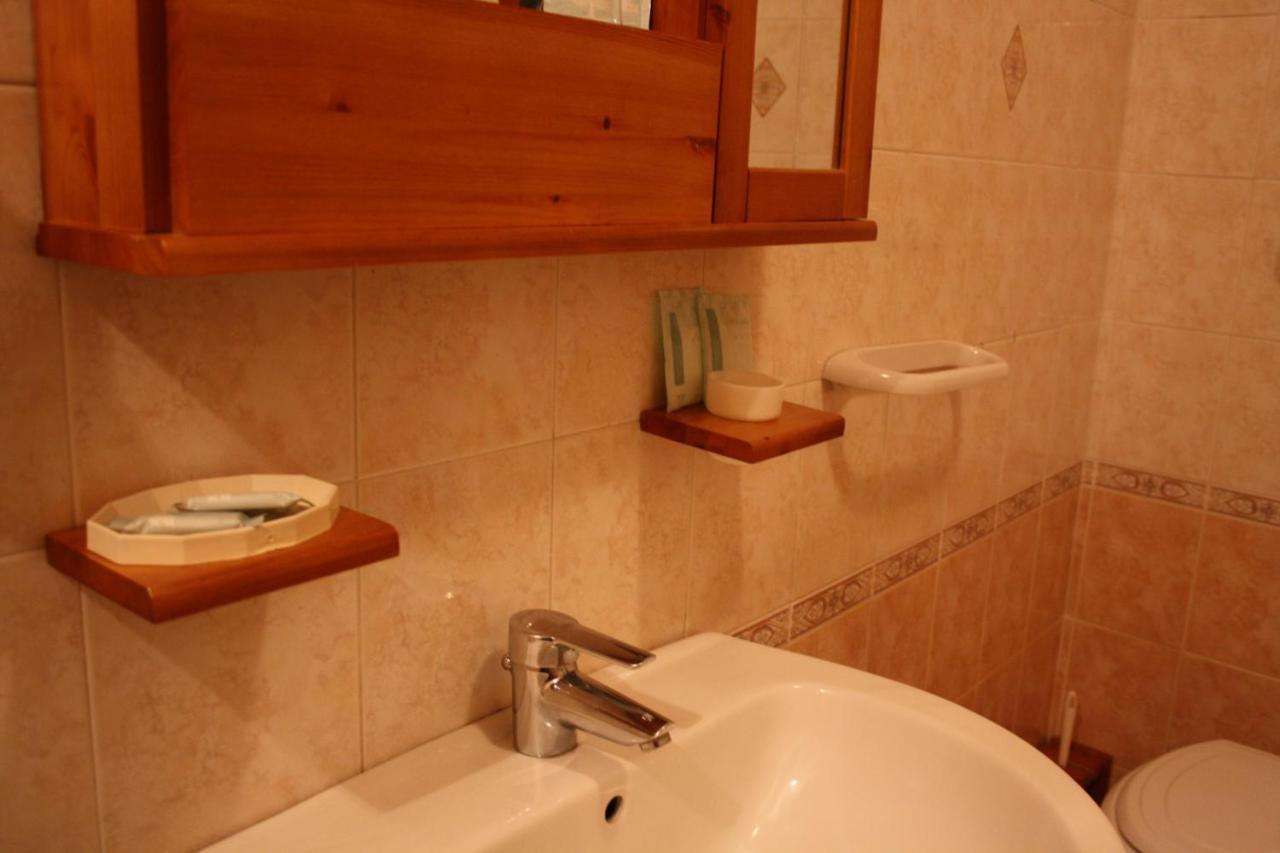 Cityguesthouse קטנזארו מראה חיצוני תמונה